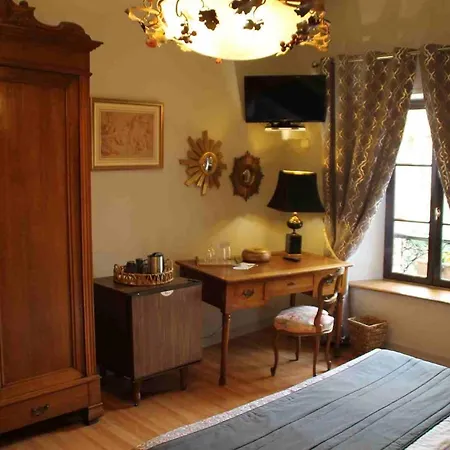 chambres d'hotes : La cour d'Etrepy Le Mesnil-sur-Oger Extérieur photo